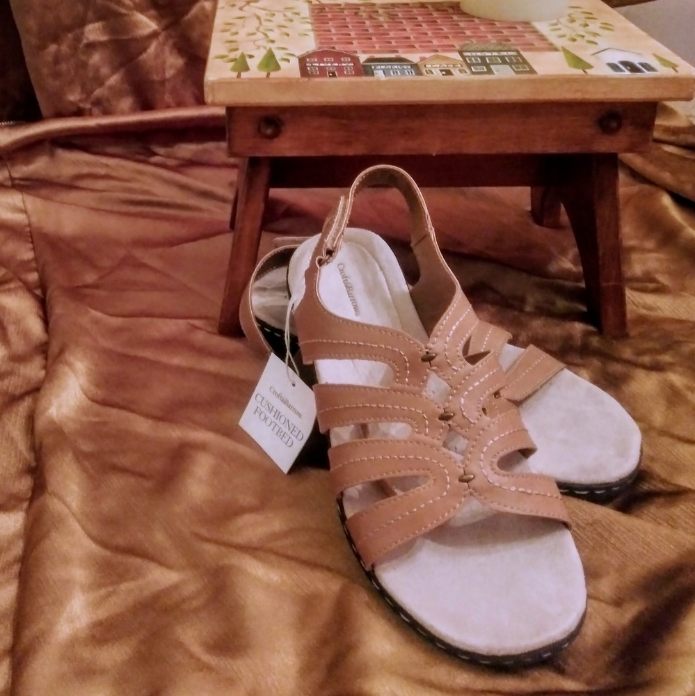 Croft and barrow womens size 9 sandals